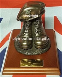 REME Regiment Presentation Boot & Beret Figure Mahogany base